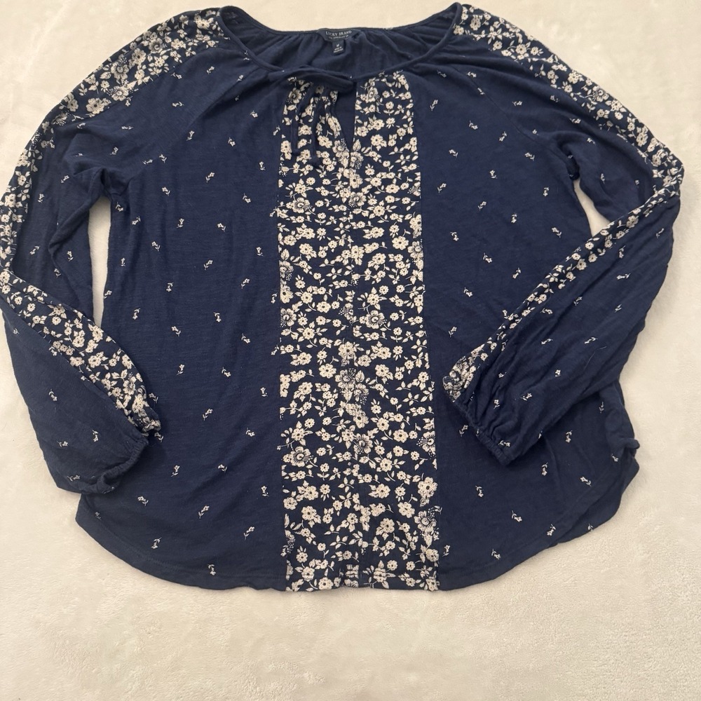 Lucky Brand Navy White Floral Top Medium Boho Peasant Fairy Coquette Artsy Indie